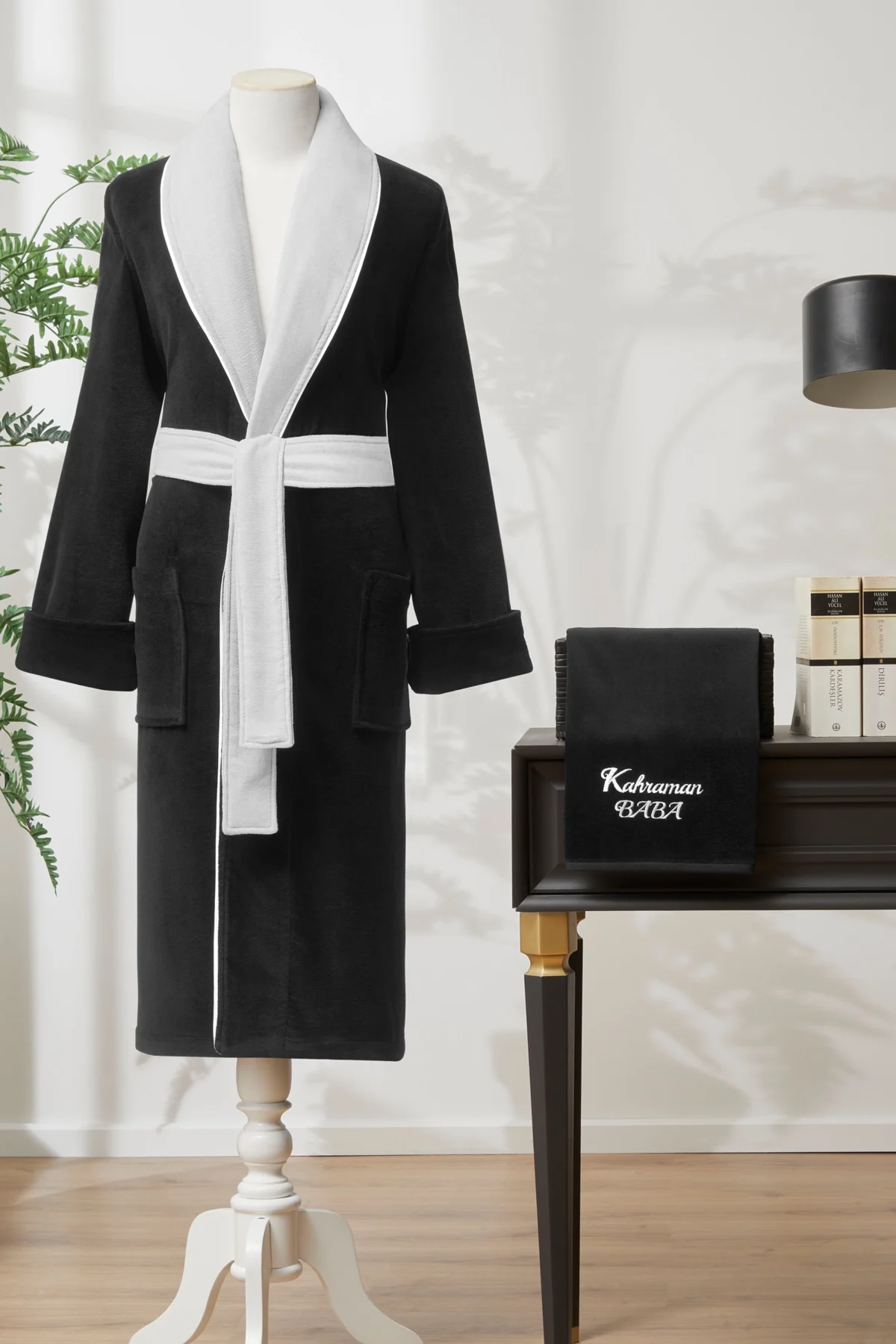 Özdilek Kahraman Baba Nakışlı Kadife Erkek Bornoz Seti - Görsel 1