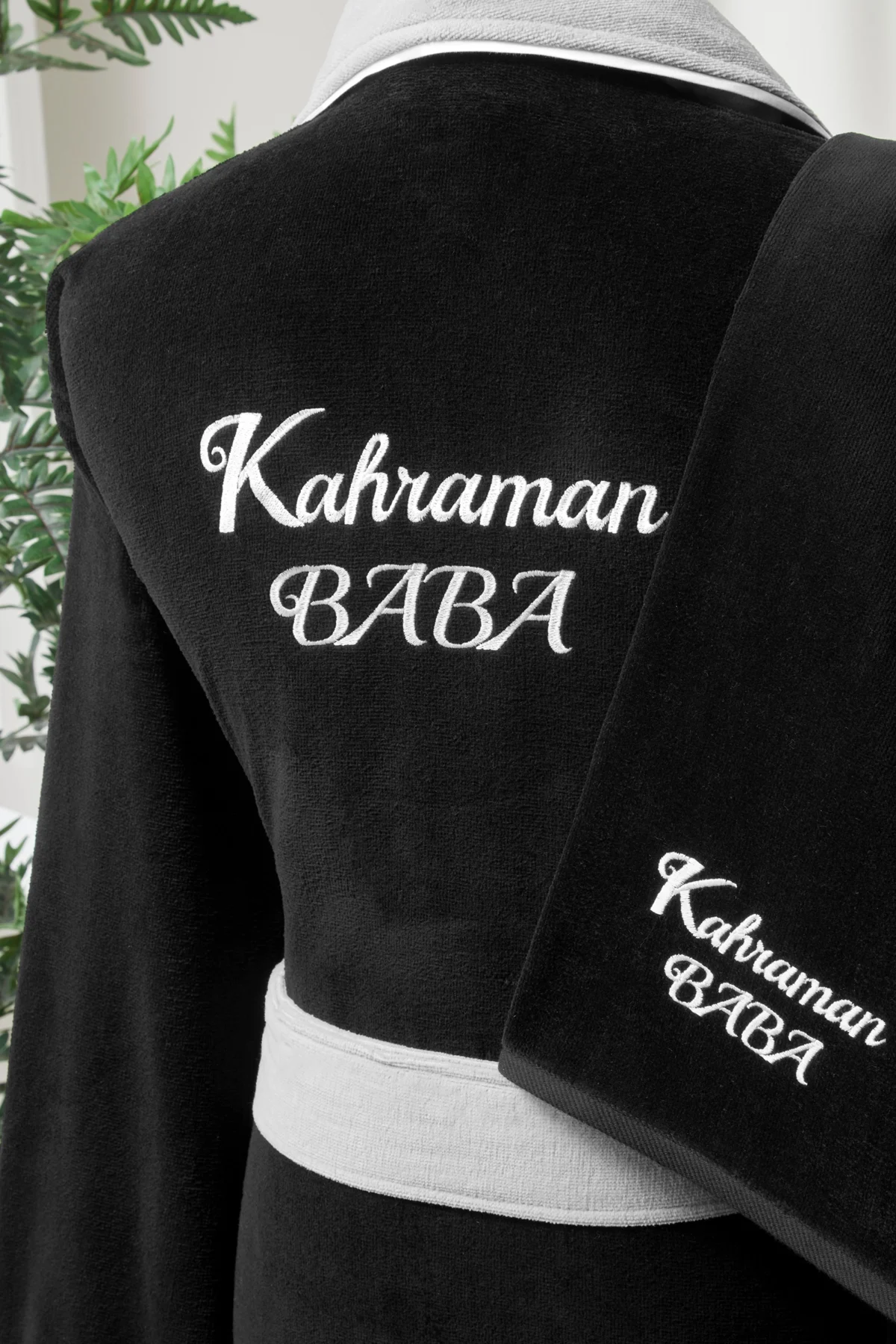 Özdilek Kahraman Baba Nakışlı Kadife Erkek Bornoz Seti - Görsel 3