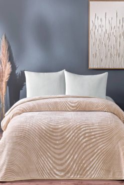 Taç Çift Kişilik Polar/Polyester Battaniye - Dalgalı Desenli, Yumuşak Doku