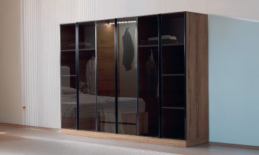 Zen 6 Kapılı MDF Gardırop – Tamamı Füme Camlı ve LED Işıklı Lüks Tasarım