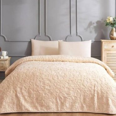 Özdilek Trendy Çift Kişilik Battaniye: Krem Zarafeti ve Kabartma Desenli Lüks Dokunuş