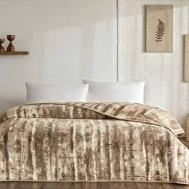 Taç Merlot Çift Kişilik Battaniye: Kahve Tonlarının Huzuru ve Yumuşacık Doku